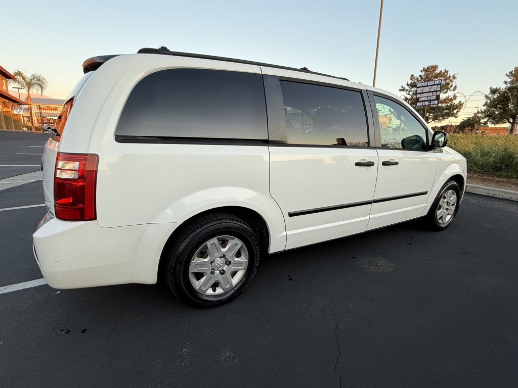 Used 2009 Dodge Grand Caravan image 9