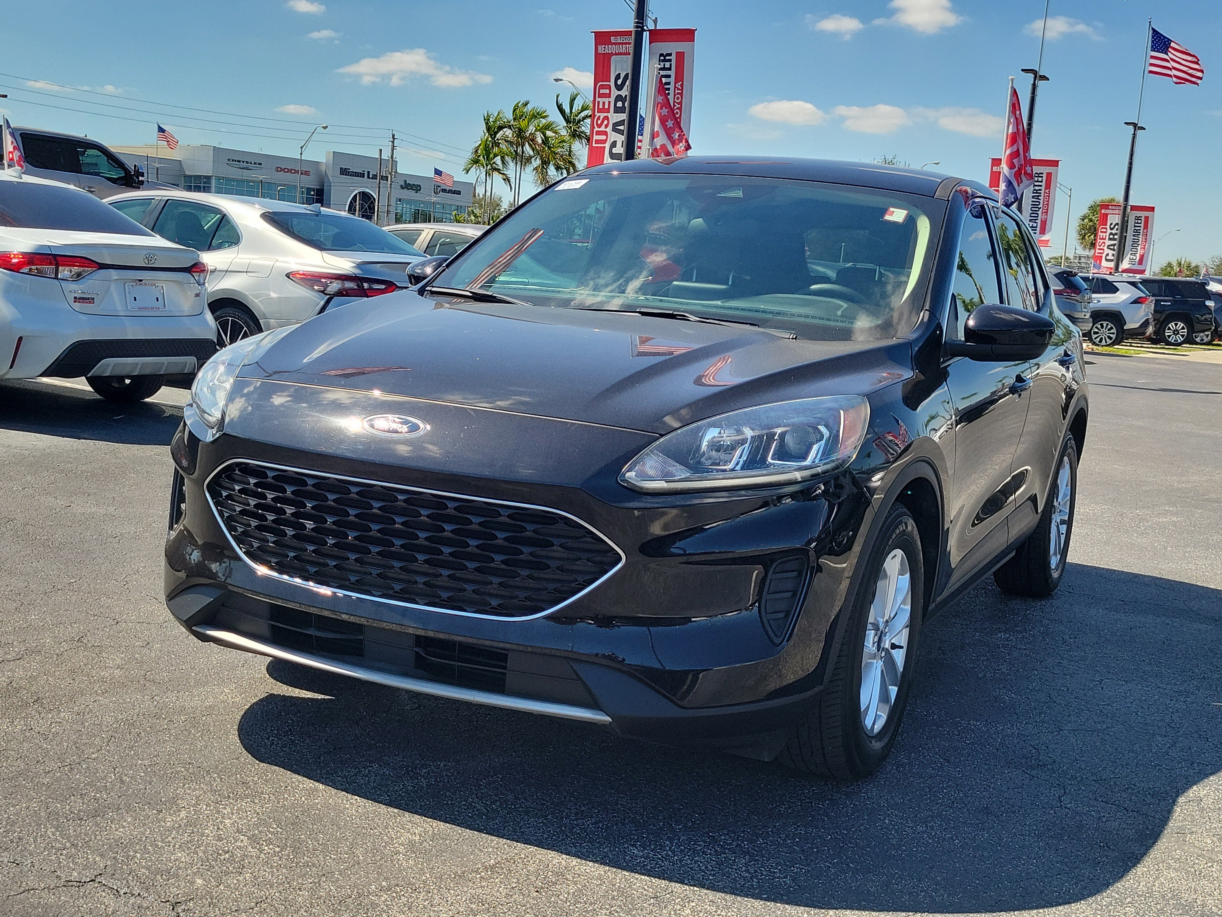 Used 2020 Ford Escape SE image 6