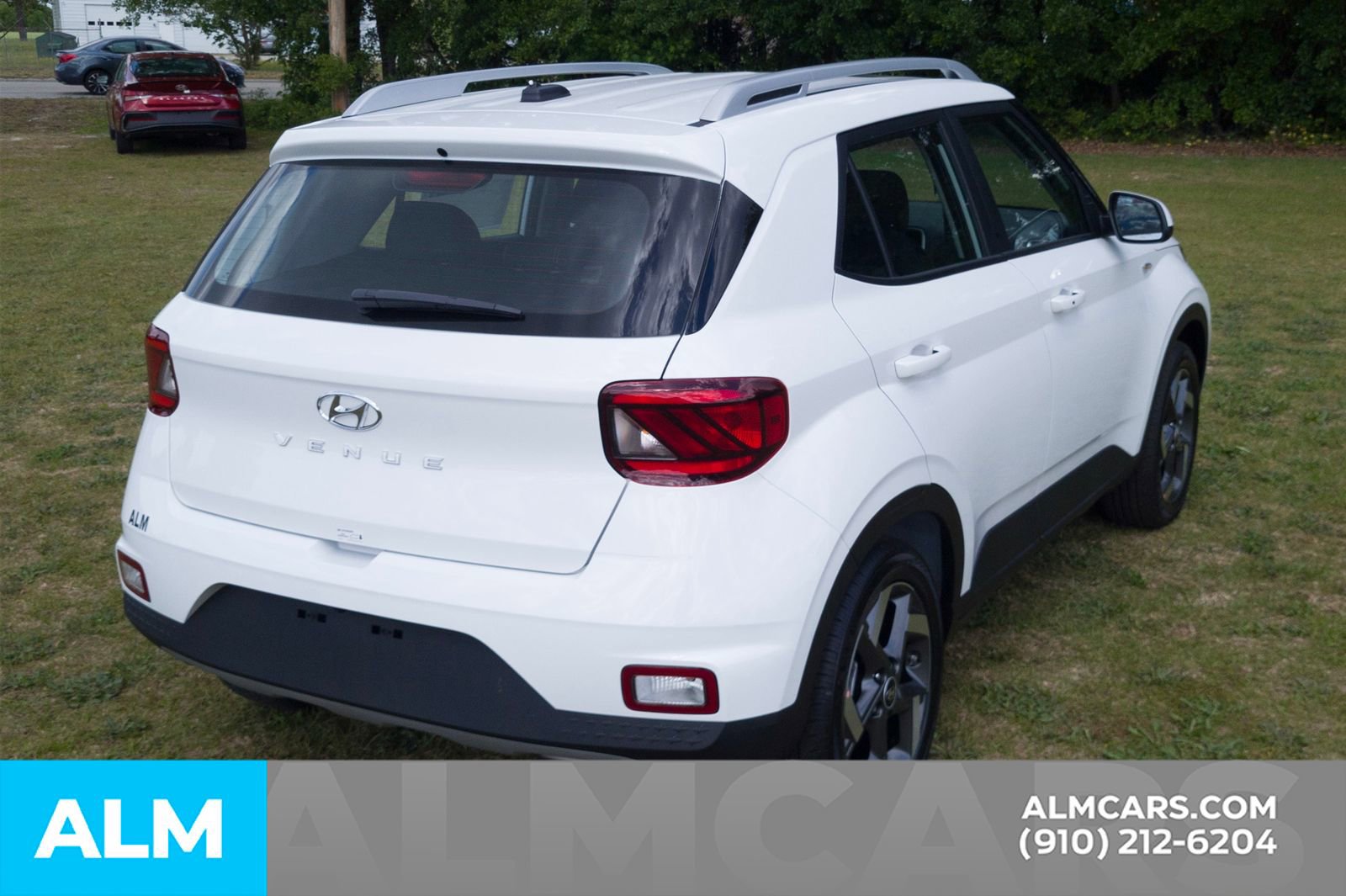 Certified 2025 Hyundai Venue SEL image 6