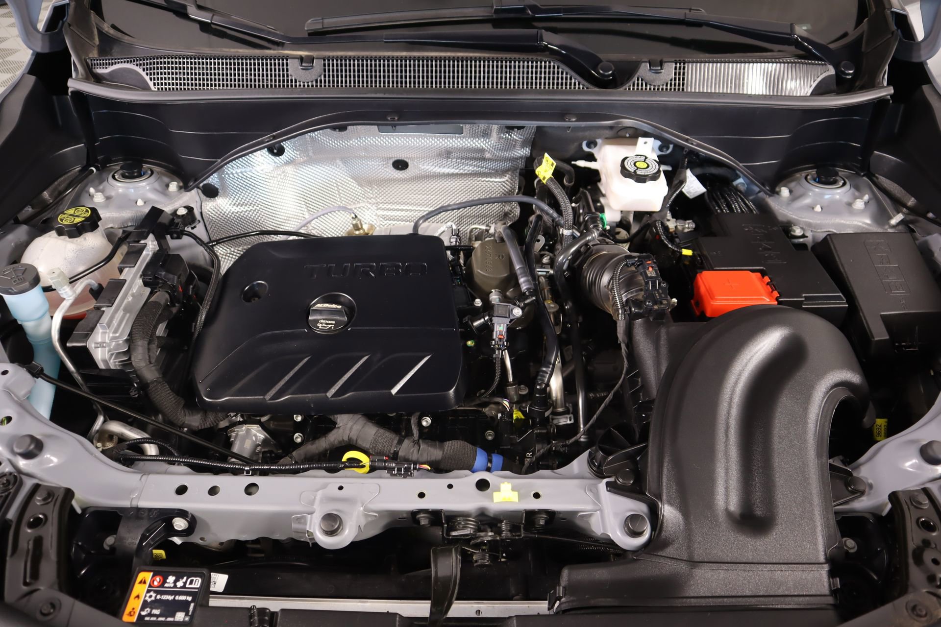 Used 2025 Buick Encore GX Sport Touring w/ Advanced Technology Package image 19