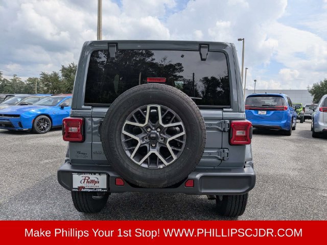 Certified 2026 Jeep Wrangler Unlimited Sahara AWD/4WD image 4