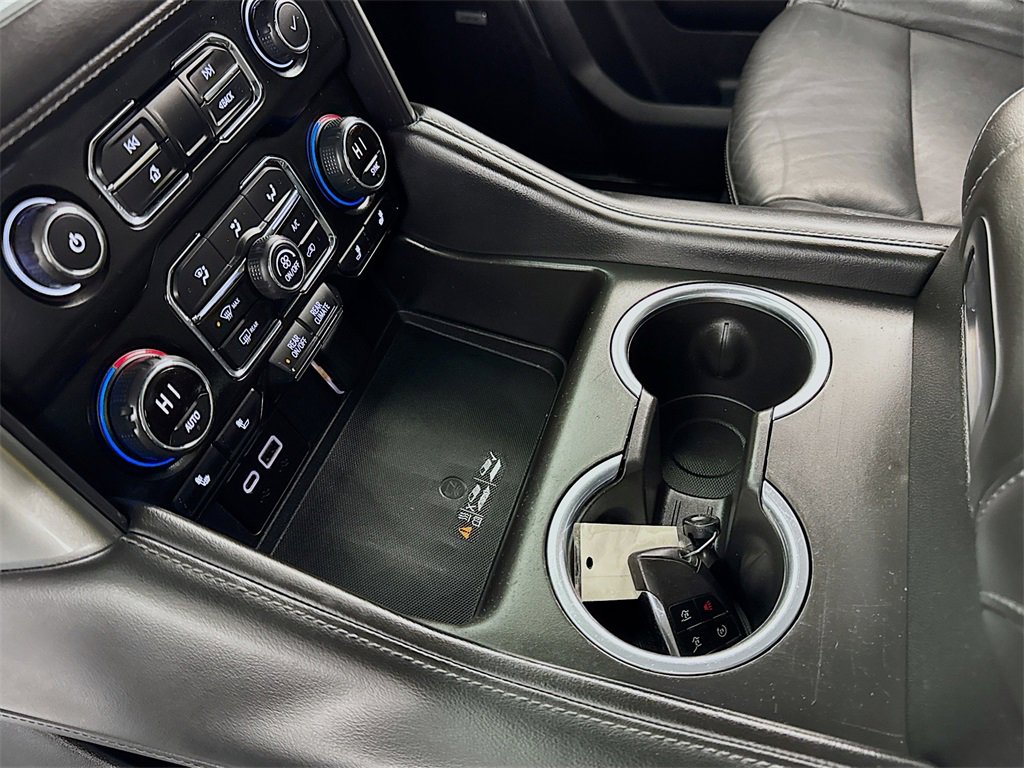 Used 2021 Chevrolet Suburban LT image 18