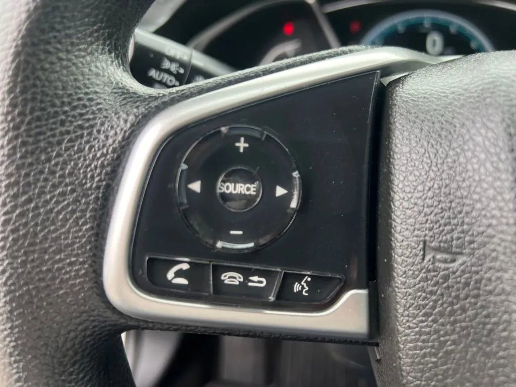 Used 2018 Honda Civic EX image 39