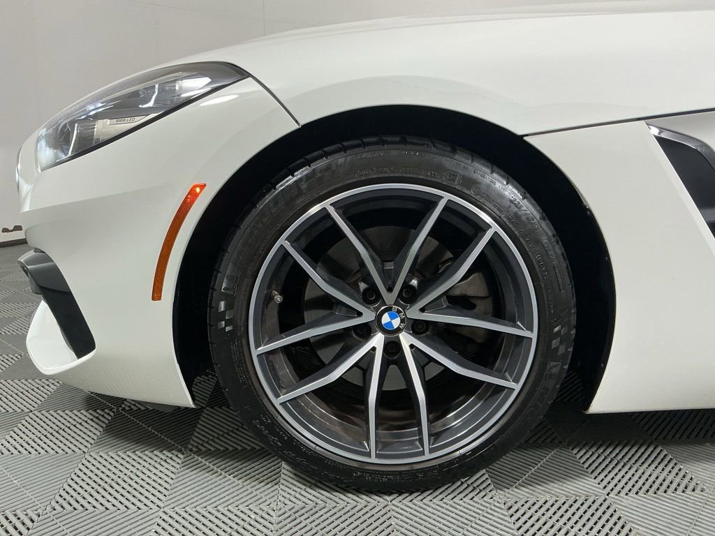 Certified 2022 BMW Z4 sDrive30i image 8