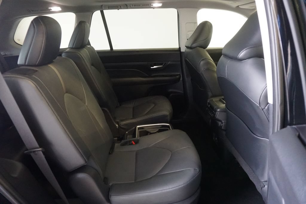 Used 2024 Toyota Grand Highlander AWD image 28