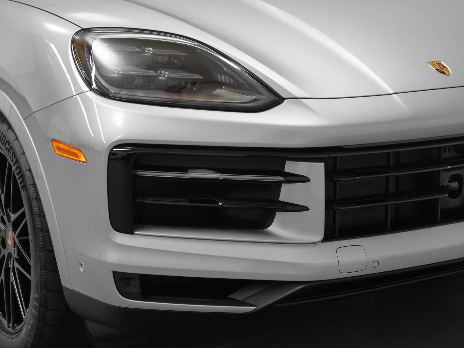Used 2025 Porsche Cayenne Coupe image 16