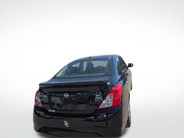 Used 2018 Nissan Versa SV w/ SV Special Edition Package image 3