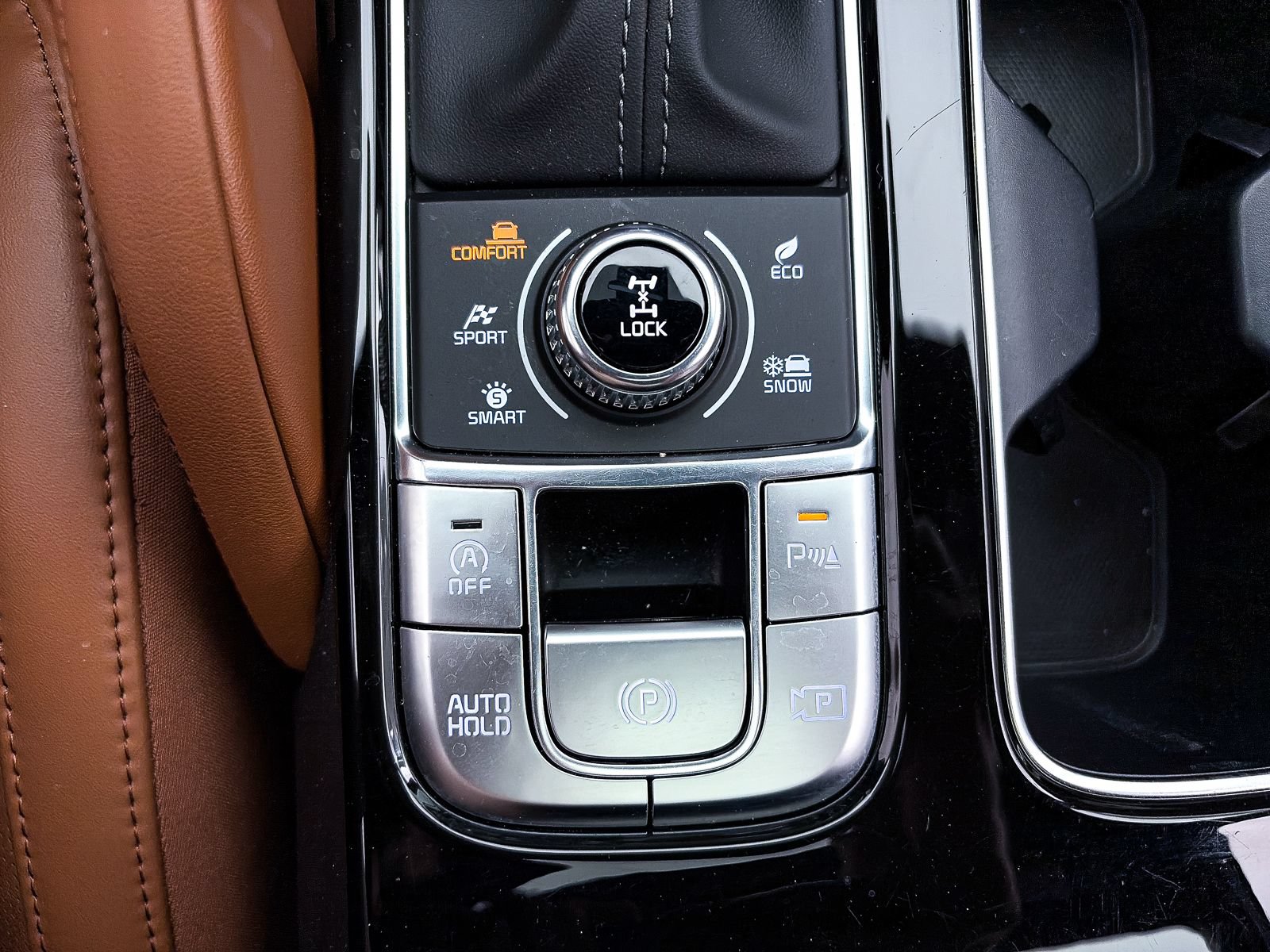 Certified 2025 Kia Telluride SX Prestige X-Pro AWD/4WD image 34
