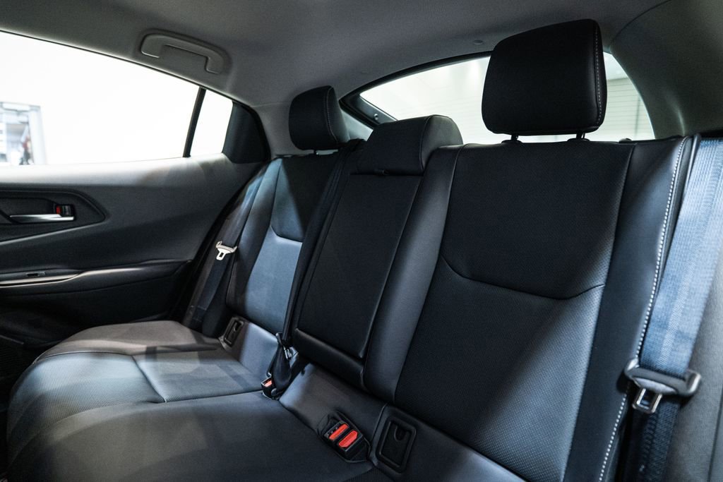 Certified 2025 Toyota Prius XLE image 30