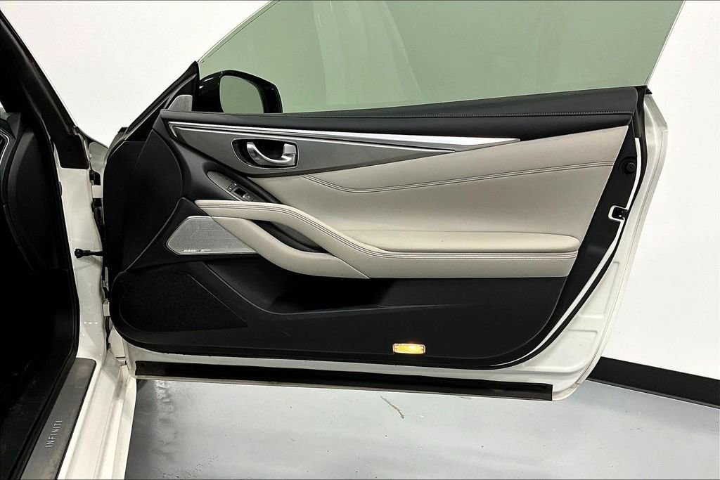 Used 2017 INFINITI Q60 w/ Premium Plus Package 3.0T image 23