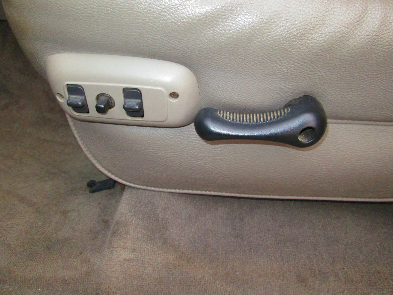 Used 2004 Dodge Ram 3500 Truck SLT w/ Trailer Tow Group image 15