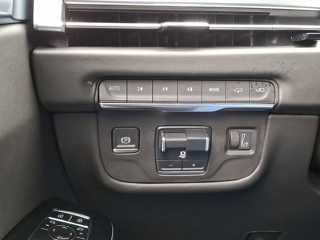 Used 2025 Cadillac Escalade Sport Platinum w/ LPO, Floor Liner Package image 35