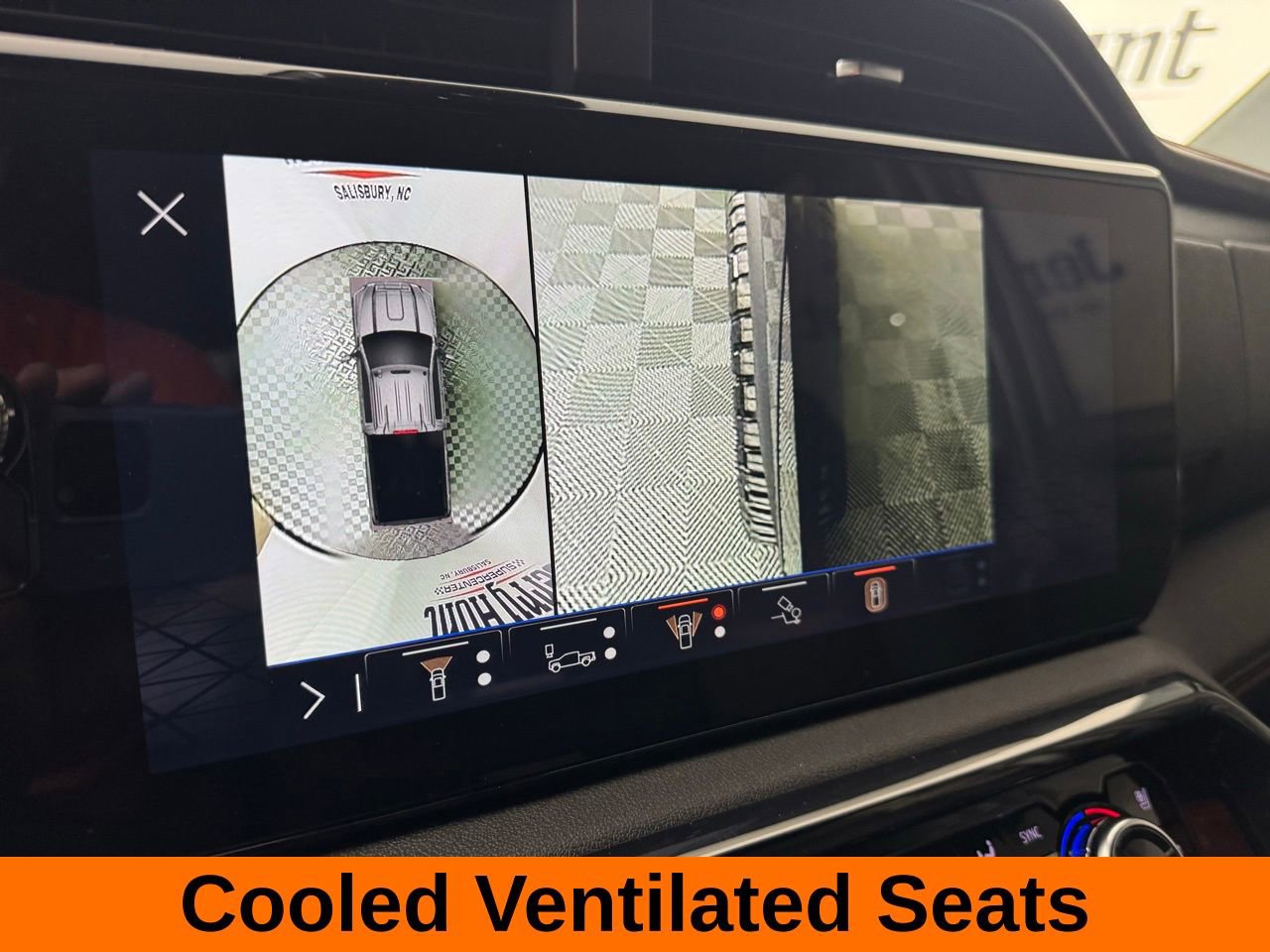 Used 2025 GMC Sierra 2500 AT4 w/ AT4 Premium Plus Package image 17