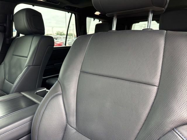 Used 2025 Toyota Sequoia Platinum AWD/4WD image 9