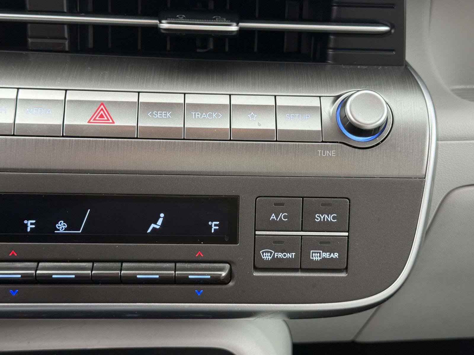 Used 2024 Hyundai Kona SEL FWD image 23