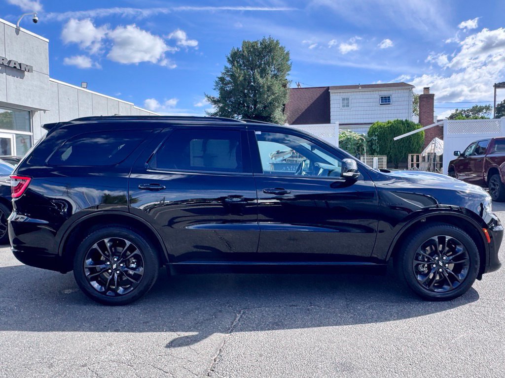 Certified 2025 Dodge Durango R/T AWD/4WD image 9