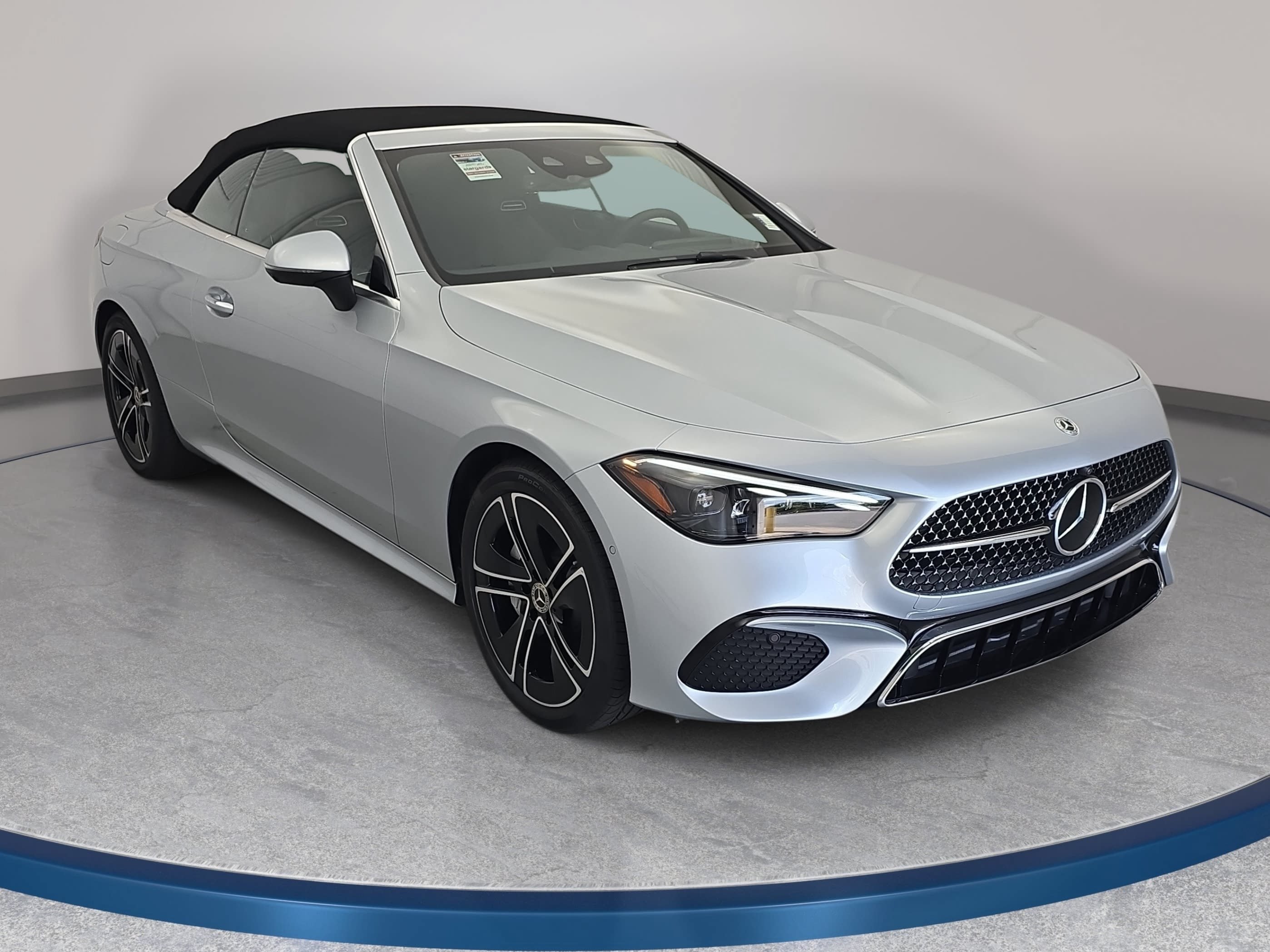 Certified 2026 Mercedes-Benz CLE 300 4MATIC Cabriolet image 3