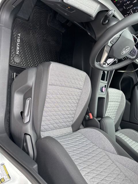 New 2026 Volkswagen Tiguan S image 9