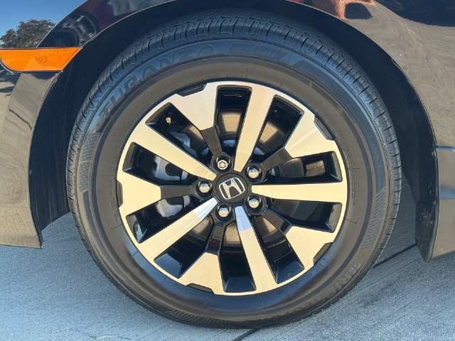 Certified 2026 Honda Odyssey EX-L image 5