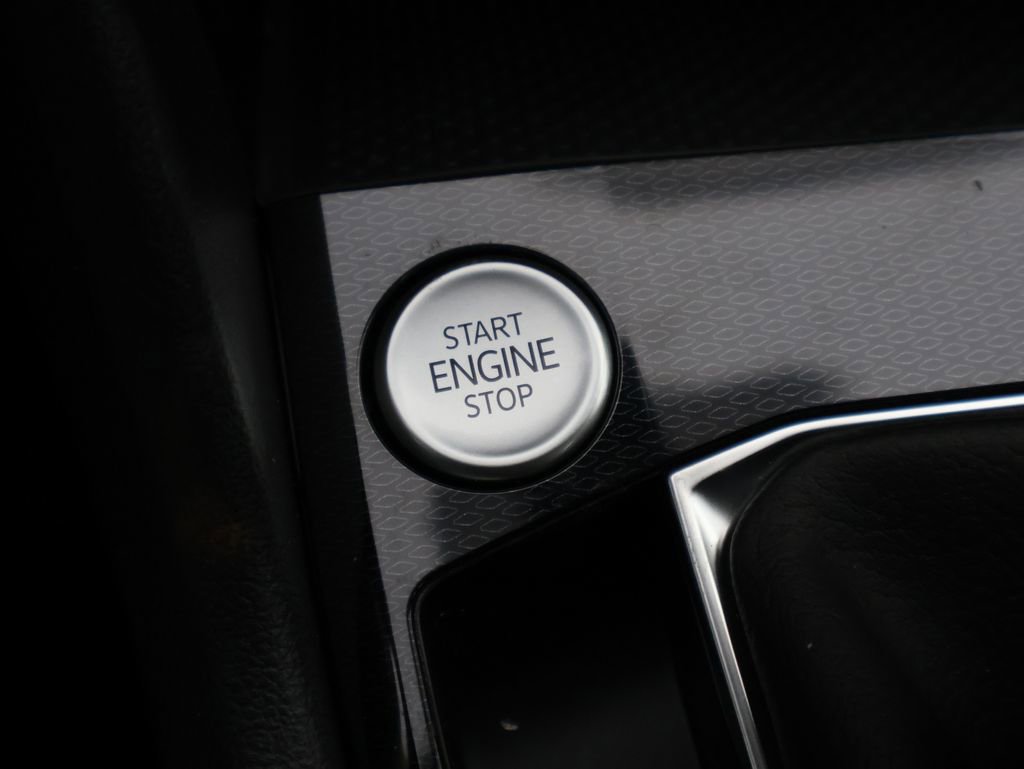 New 2026 Volkswagen Taos S image 29