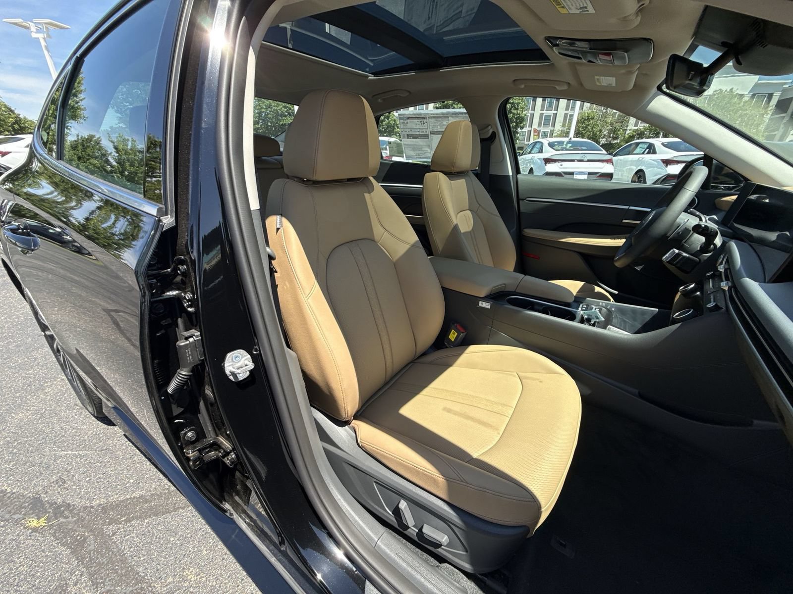 New 2026 Hyundai Sonata Limited FWD image 27