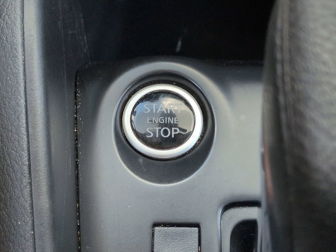 Used 2023 Nissan Kicks S FWD image 27