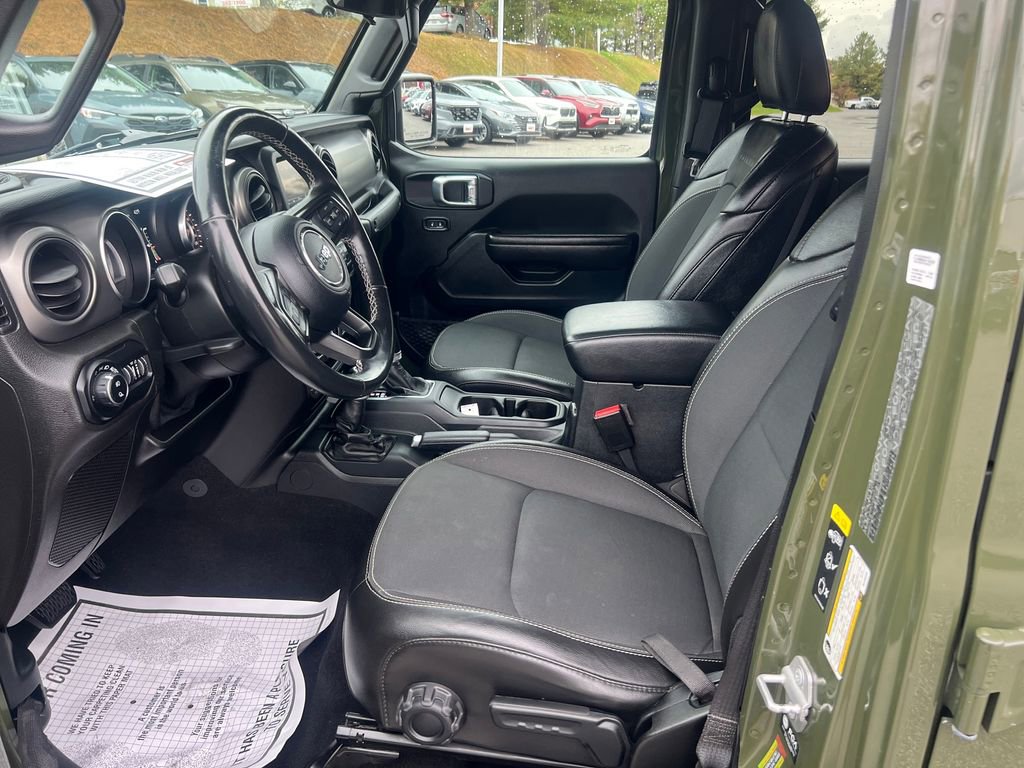 Used 2021 Jeep Gladiator Sport image 10