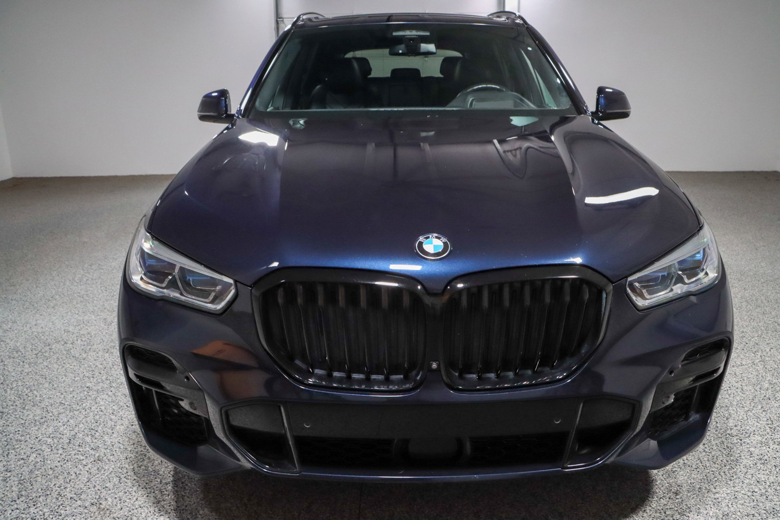 Used 2023 BMW X5 xDrive40i w/ Executive Package AWD/4WD image 4