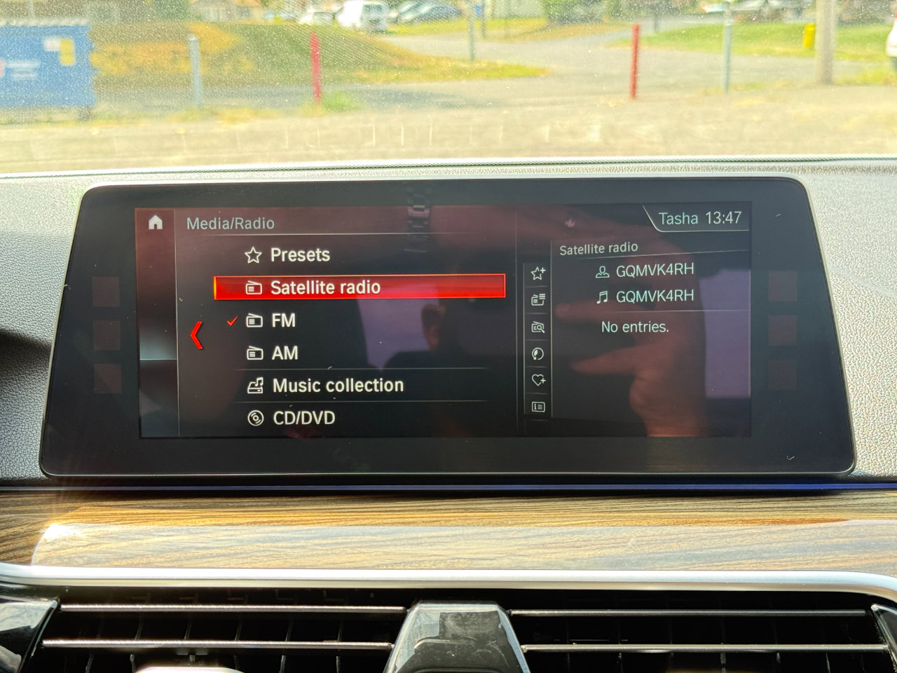 Used 2018 BMW 530i xDrive w/ Premium Package image 58