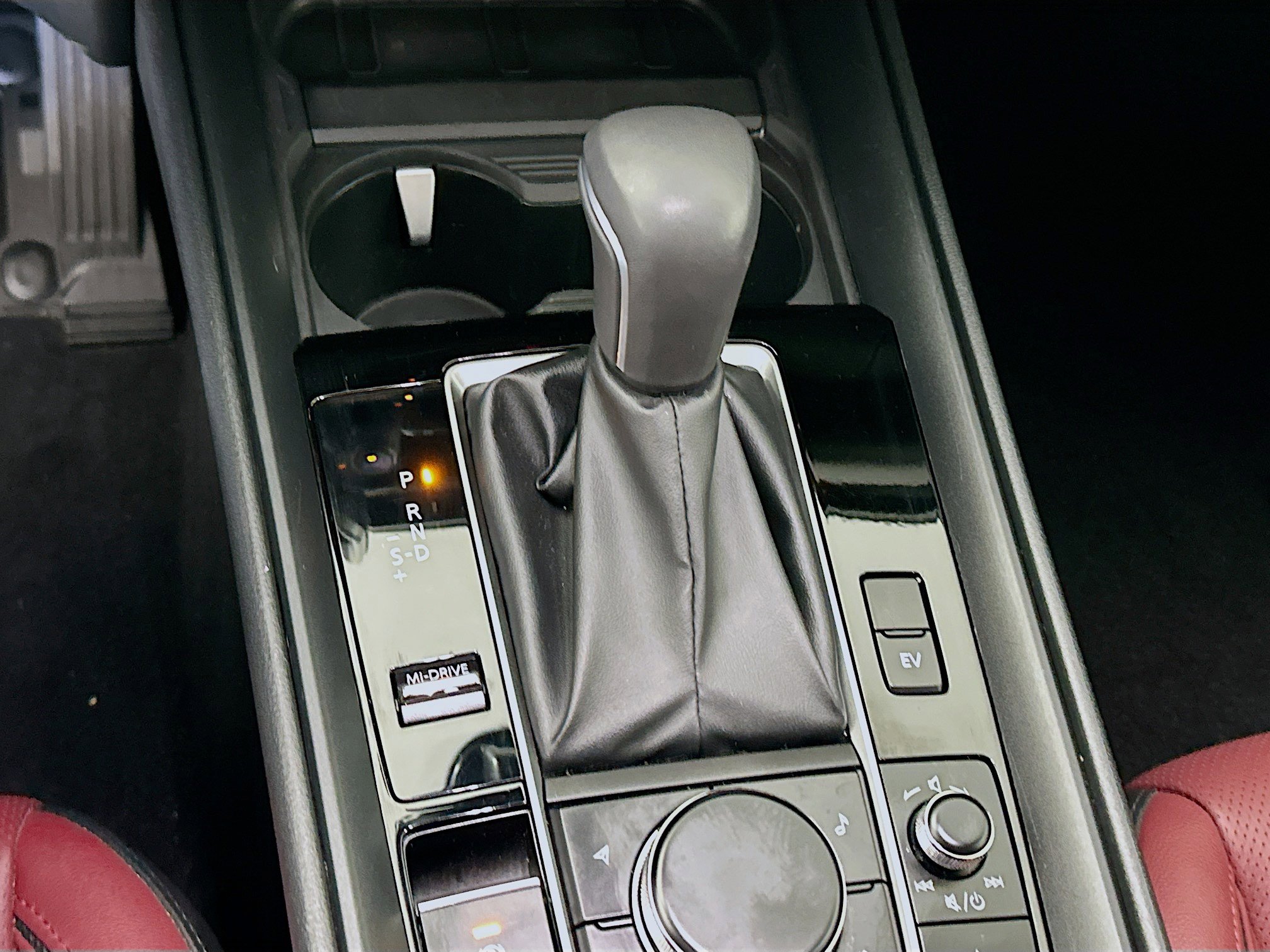 Used 2025 MAZDA CX-50 AWD 2.5 Hybrid w/ Premium Pkg image 24