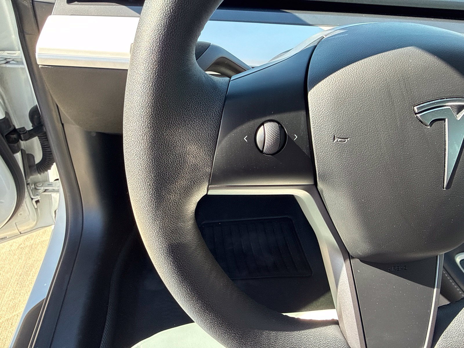 Used 2021 Tesla Model 3 Standard Range Plus RWD image 10