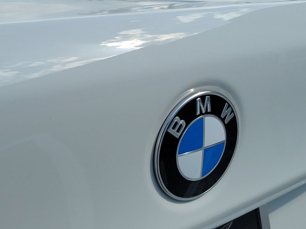 Used 2022 BMW 540i w/ M Sport Package RWD image 9