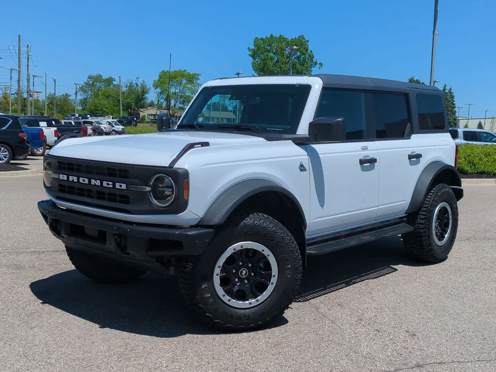 Used 2023 Ford Bronco Black Diamond w/ Sasquatch Package AWD/4WD video 1