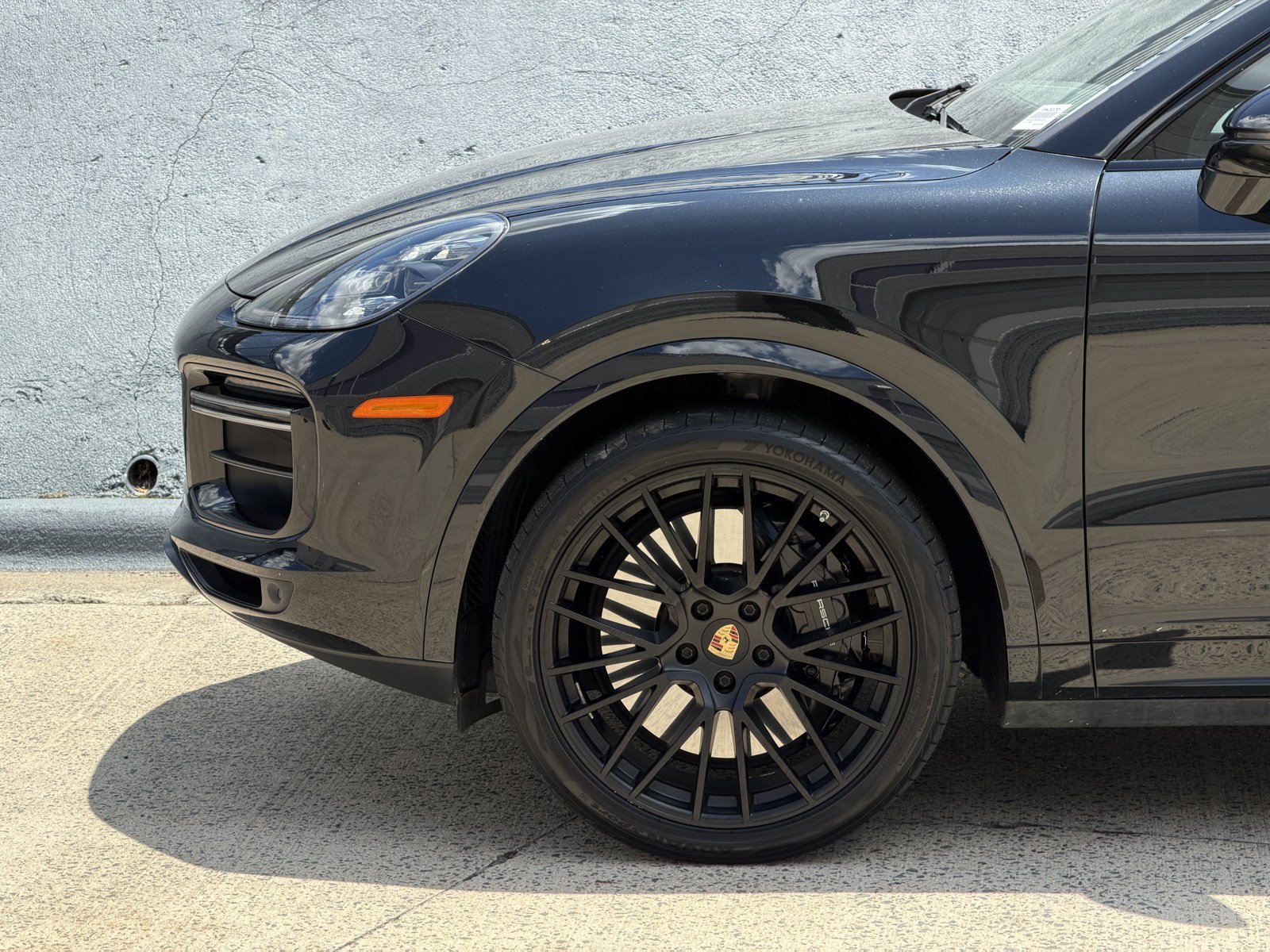 Used 2023 Porsche Cayenne Turbo AWD/4WD image 10