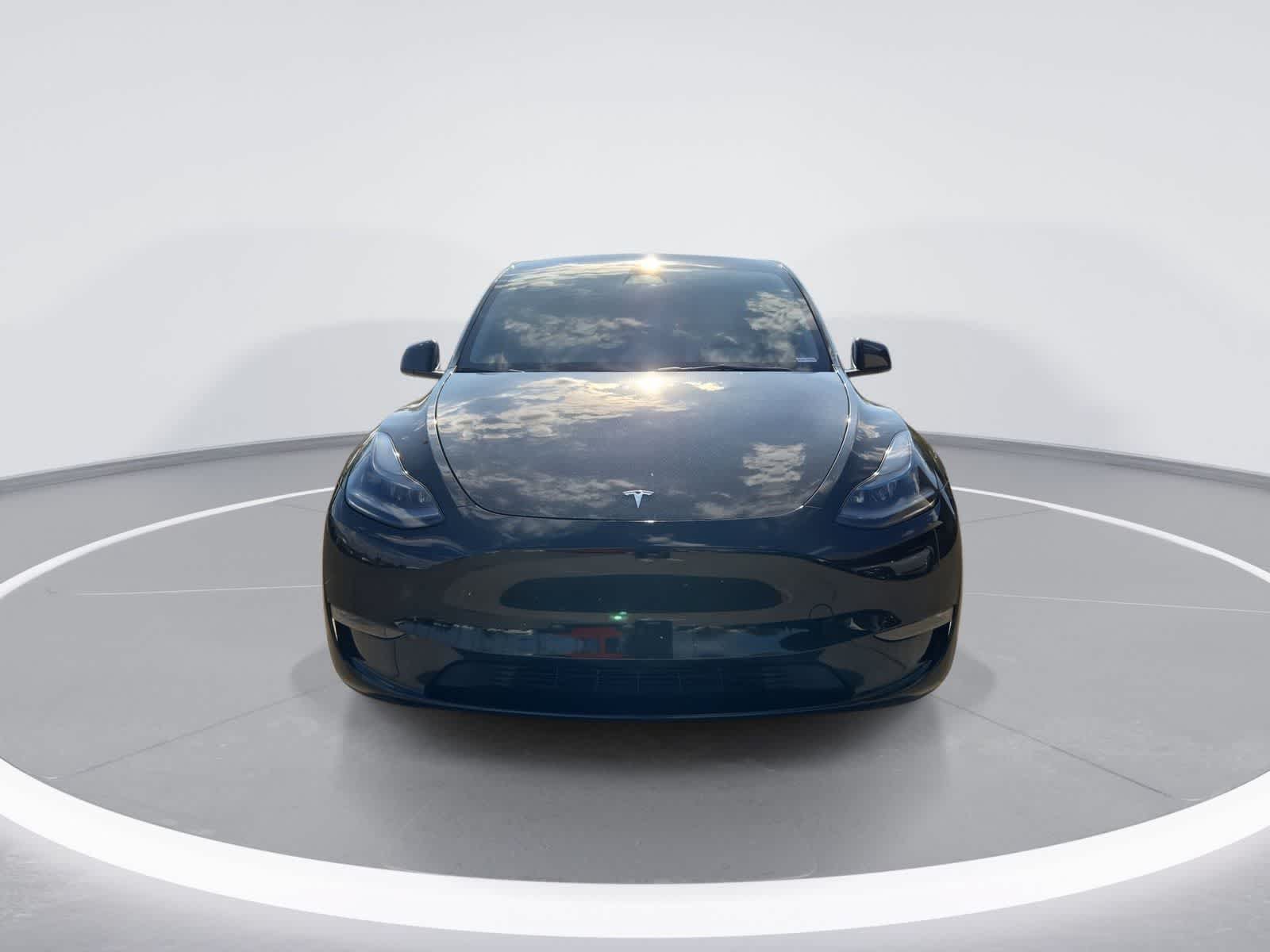 Used 2023 Tesla Model Y Long Range AWD/4WD image 3