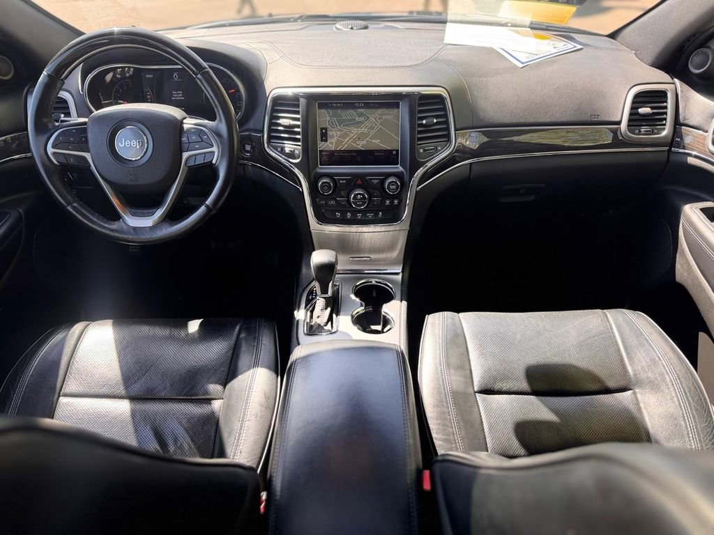 Used 2018 Jeep Grand Cherokee Overland AWD/4WD image 12