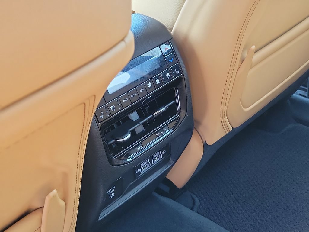 Used 2022 Jeep Grand Cherokee Summit AWD/4WD image 12