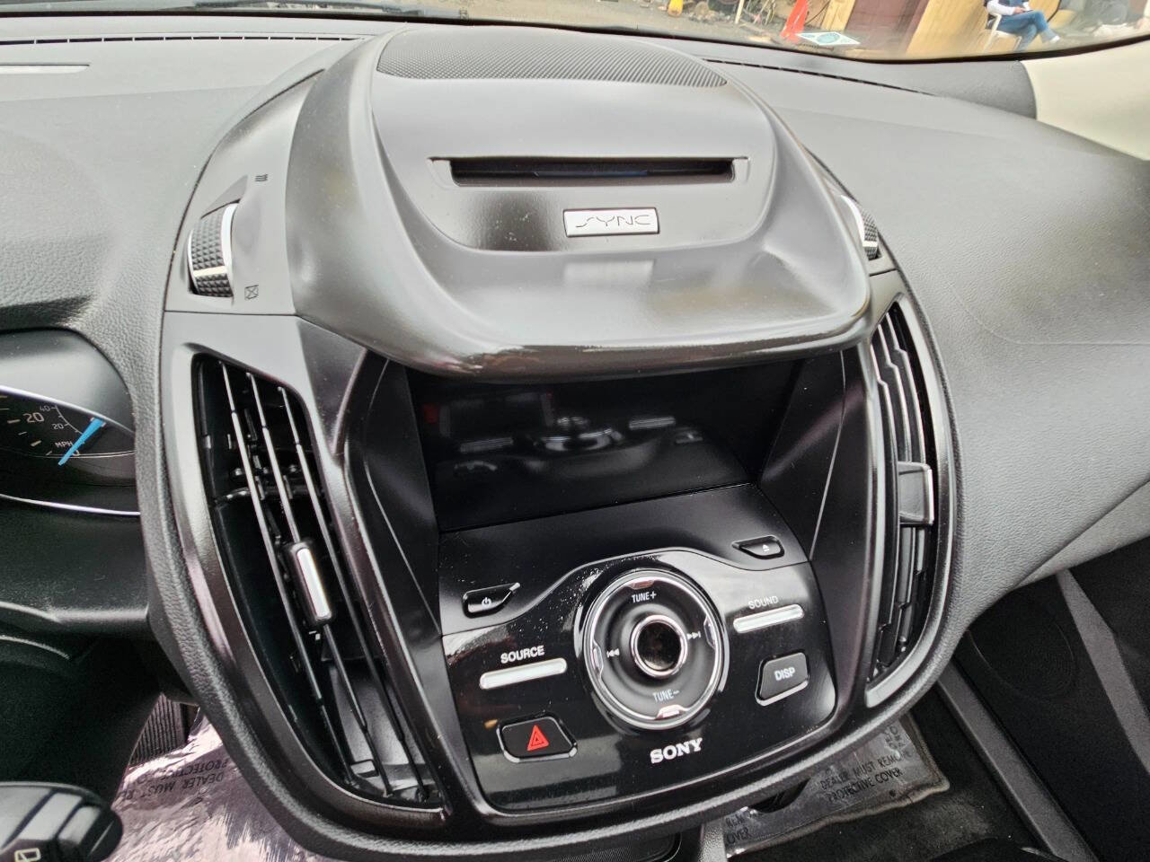 Used 2017 Ford Escape Titanium AWD/4WD image 17