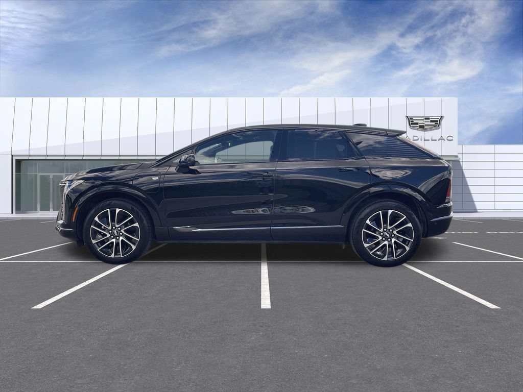 Certified 2025 Cadillac Optiq Sport 1 AWD/4WD image 5