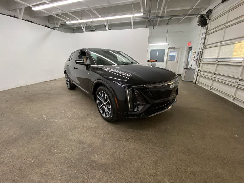 Certified 2024 Cadillac Lyriq Sport w/ Nappa Leather Package image 8