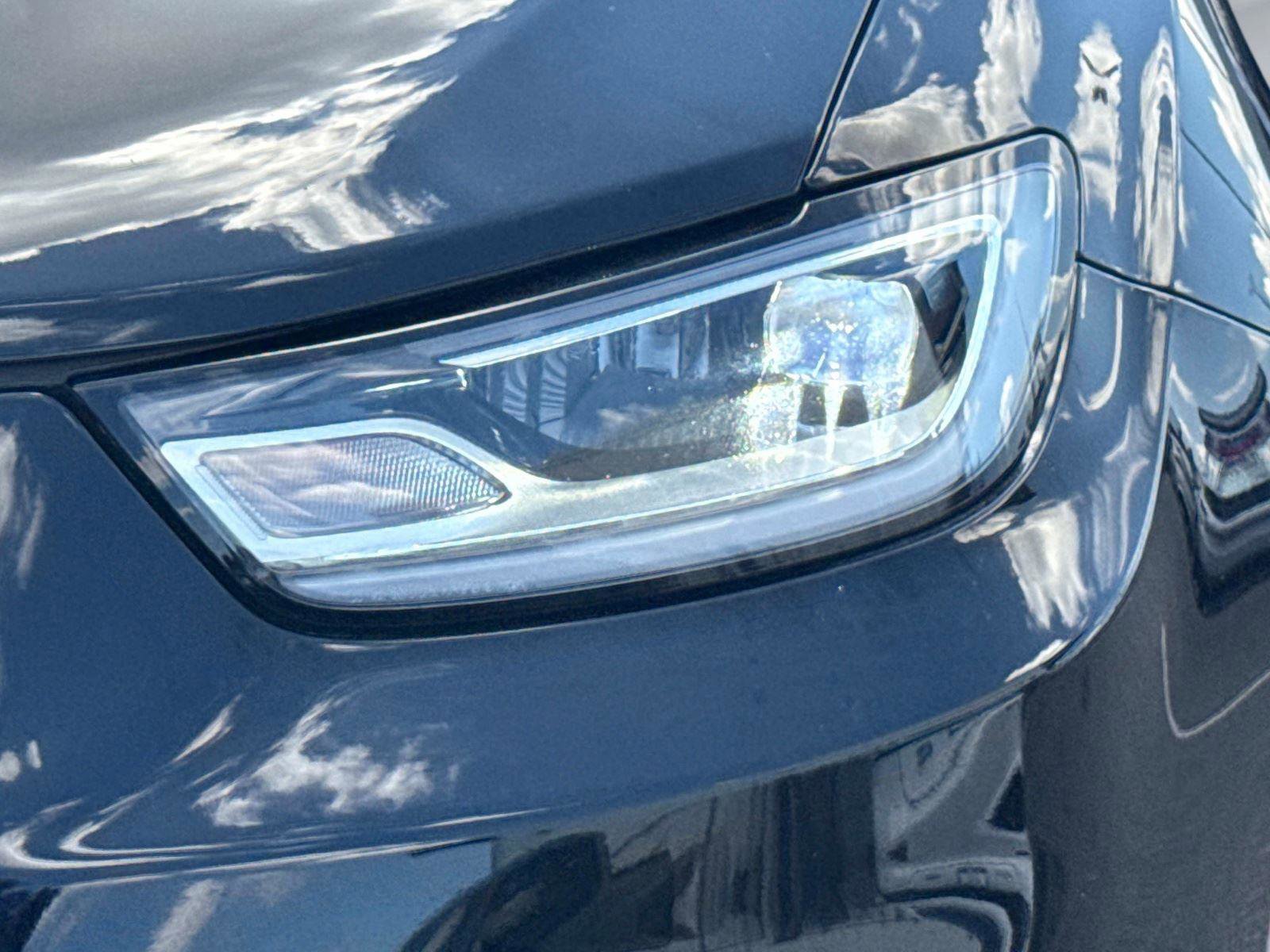 Used 2025 Chrysler Pacifica Select FWD image 10