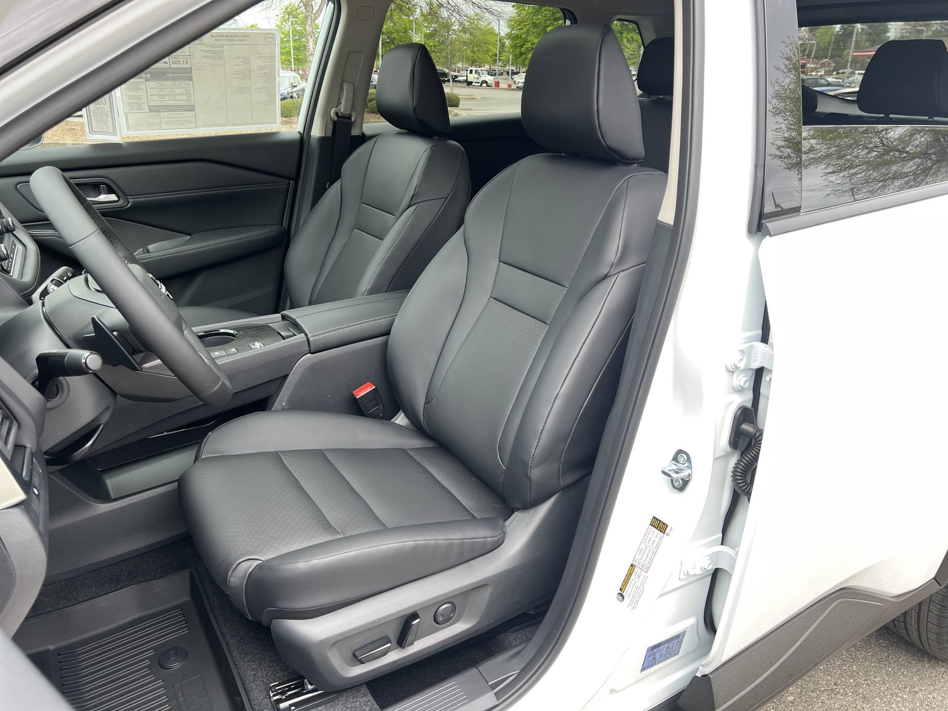 New 2026 Nissan Rogue Dark Armor FWD image 15