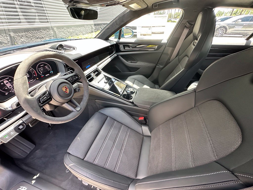 Used 2026 Porsche Panamera GTS AWD/4WD image 4