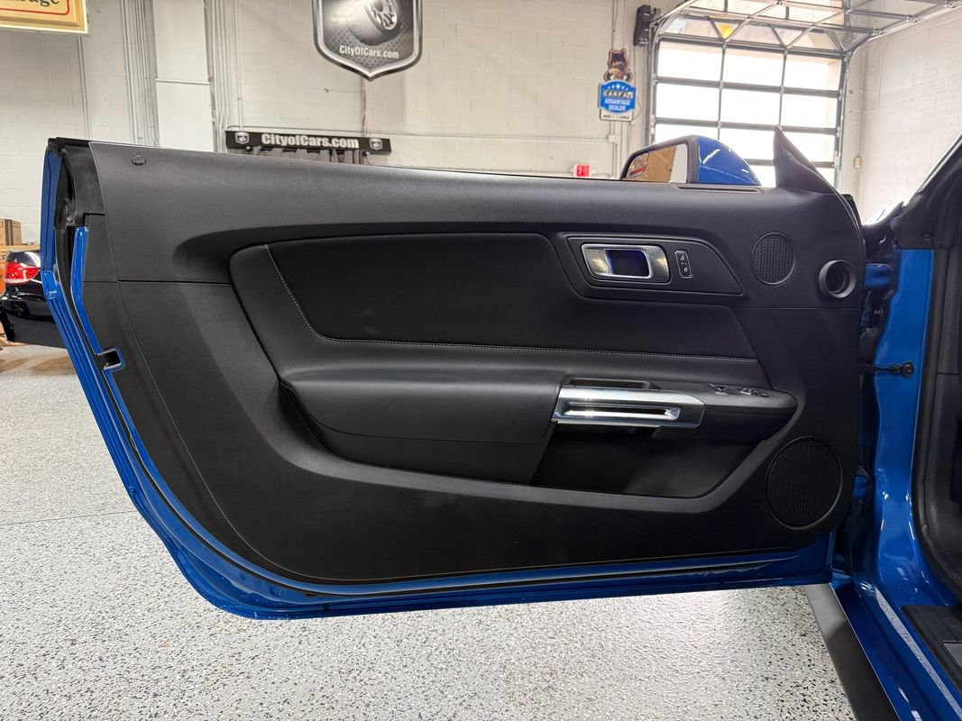 Used 2019 Ford Mustang GT w/ Performance Package - Level 2 RWD image 9