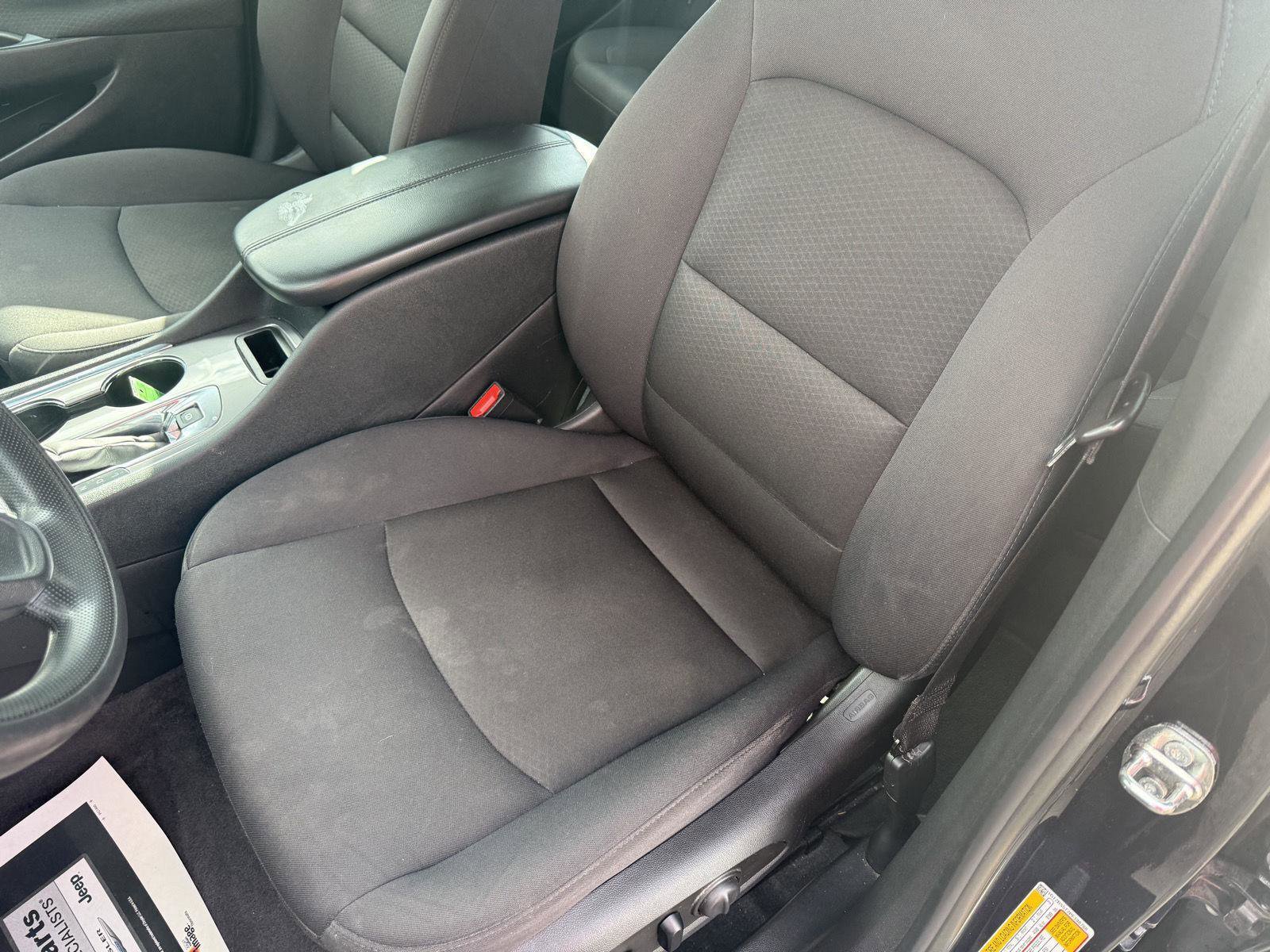 Used 2023 Chevrolet Malibu LT image 16