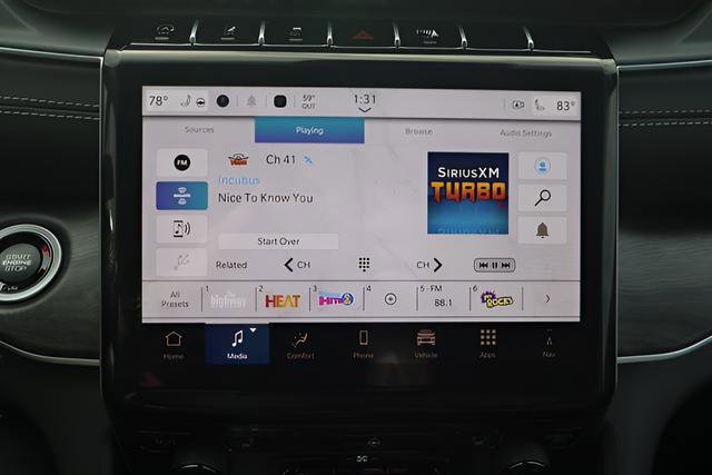 New 2025 Jeep Grand Cherokee L Limited w/ Black Appearance Package image 13