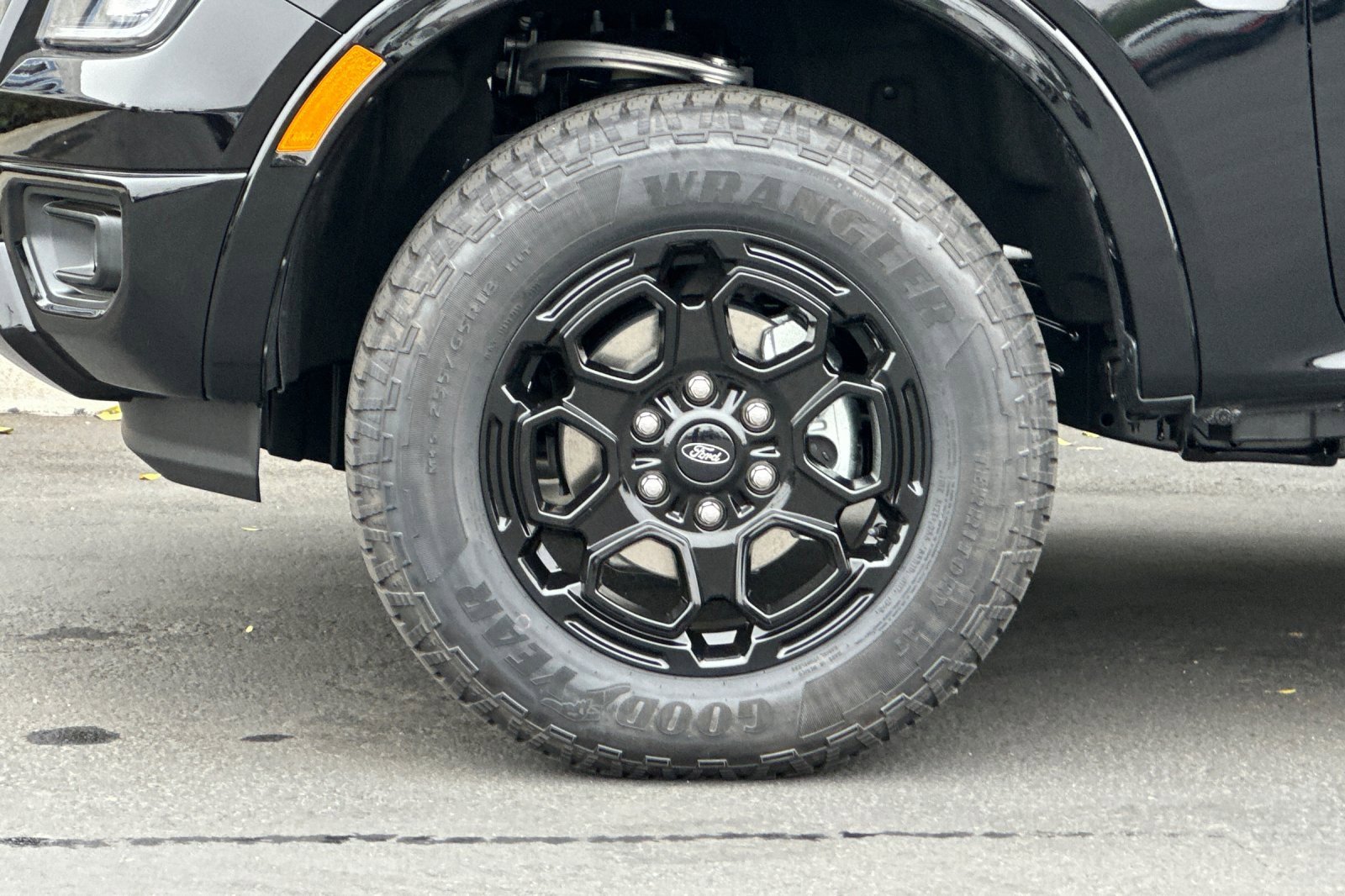 New 2025 Ford Ranger XLT w/ Black Appearance Package image 23