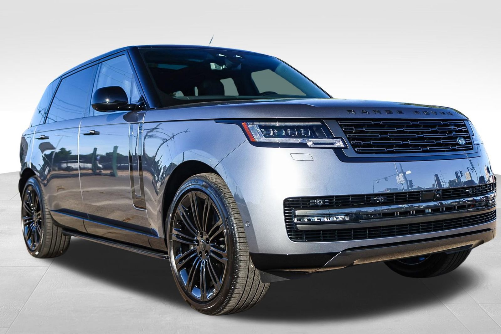 New 2026 Land Rover Range Rover Long Wheelbase SE image 3