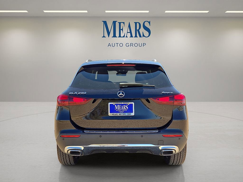 Used 2025 Mercedes-Benz GLA 250 4MATIC image 4