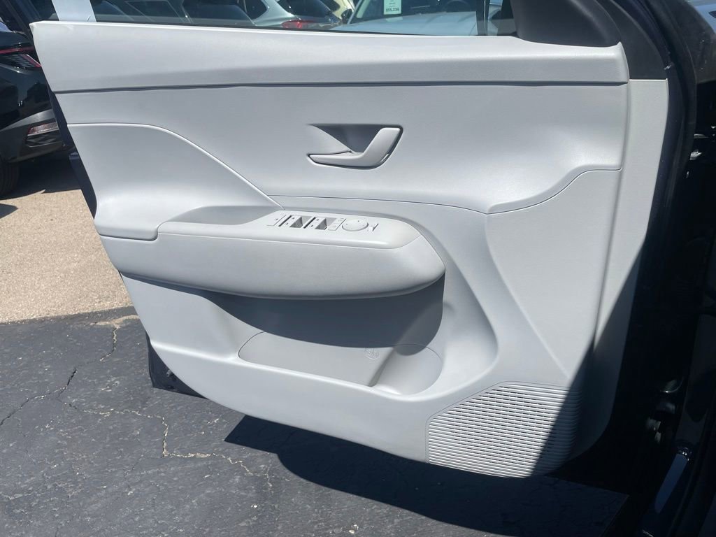 Used 2024 Hyundai Kona SEL AWD/4WD image 50